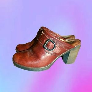 Vintage Brown Leather Clog Sandals